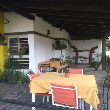 Hostería Niemanu Paso de la Patria Exterior foto